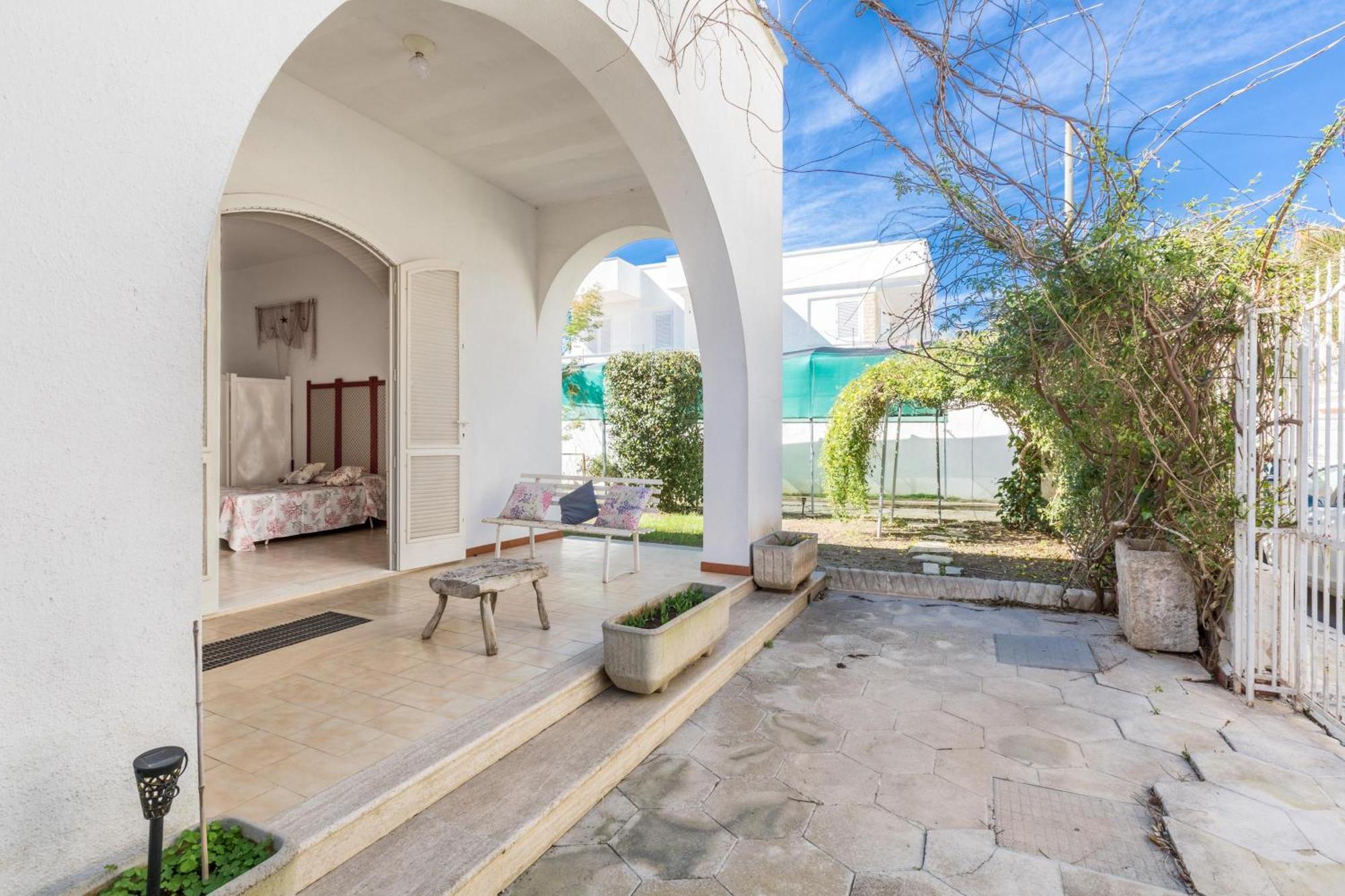 Villa Biancarosa By Barbarhouse Porto Cesareo Exteriör bild